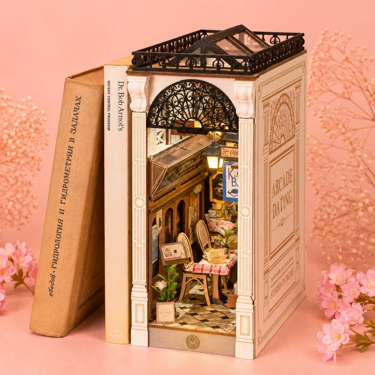 Book nook romance vue d'angle 